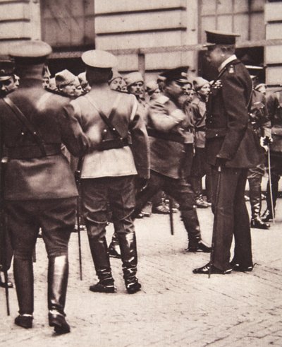 In London: Lord Kitchener inspecting the Russian contingent on special duty here by English Photographer